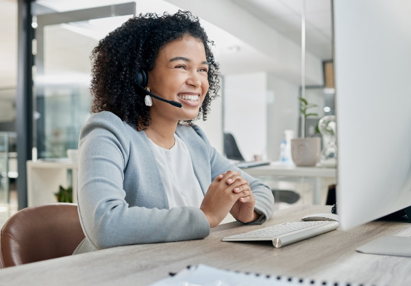 Employee working on the phone